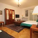 Old Centre Antik - Panska Apartment