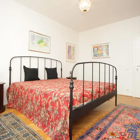 Old Centre Antik - Panska *