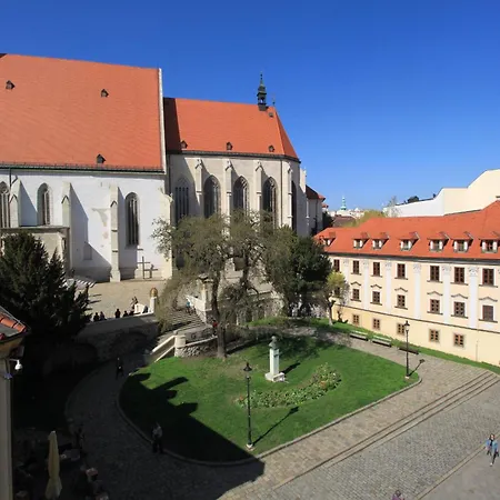 アパート Old Centre Antik - Panska ブラチスラヴァ