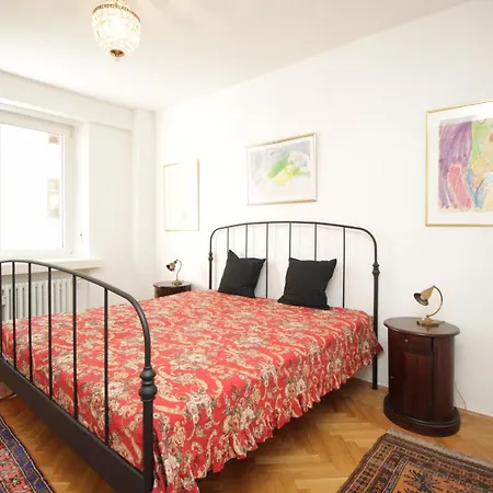 Old Centre Antik - Panska * ブラチスラヴァ